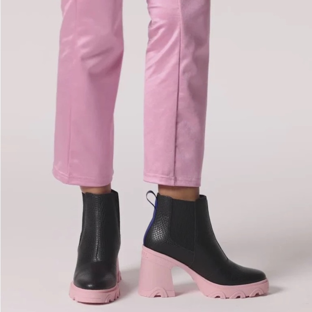 LIKE NEW 🆕 💟 SOREL Brex Waterproof Platform Block Heel Chelsea Boot (Women)